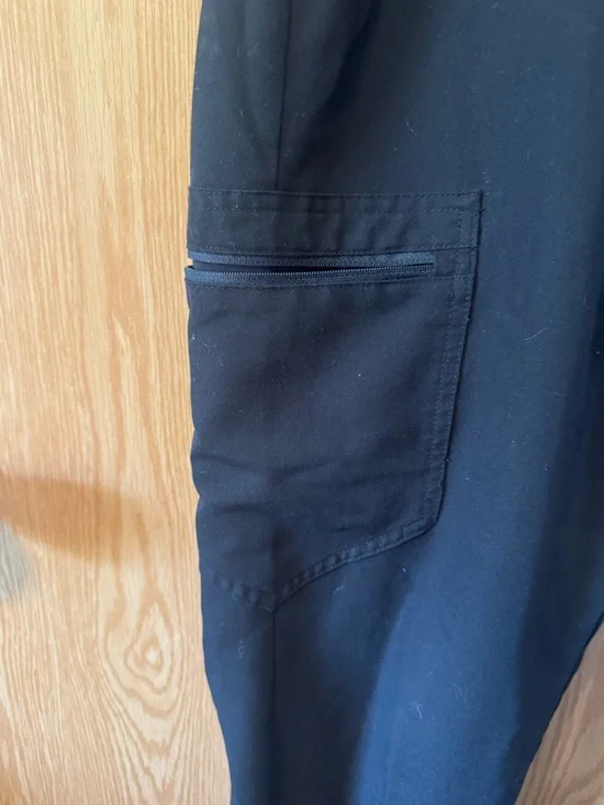 Figs women’s Black high waisted Zamora Jogger Pants - Picture 2 of 6